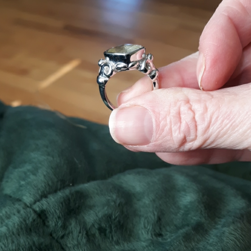 Ring - Picture 5 of 7
